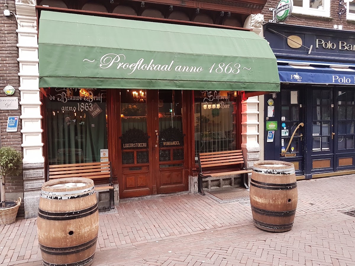 Proeflokaal de blauwe druif