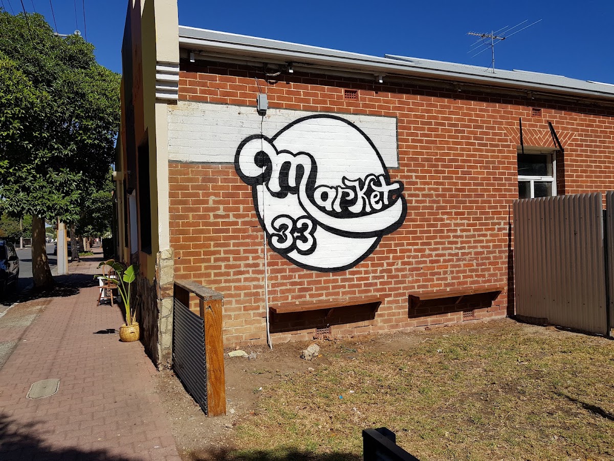Market 33