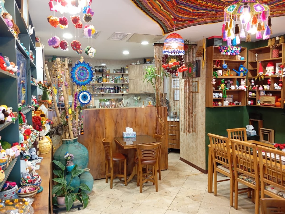 Ghooli Cafe