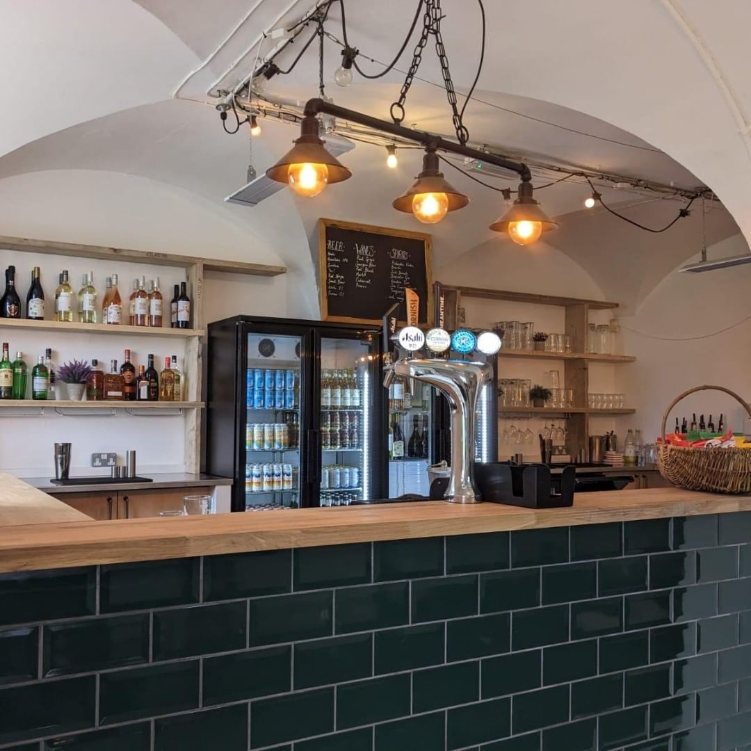 The Mansion Bar & Café