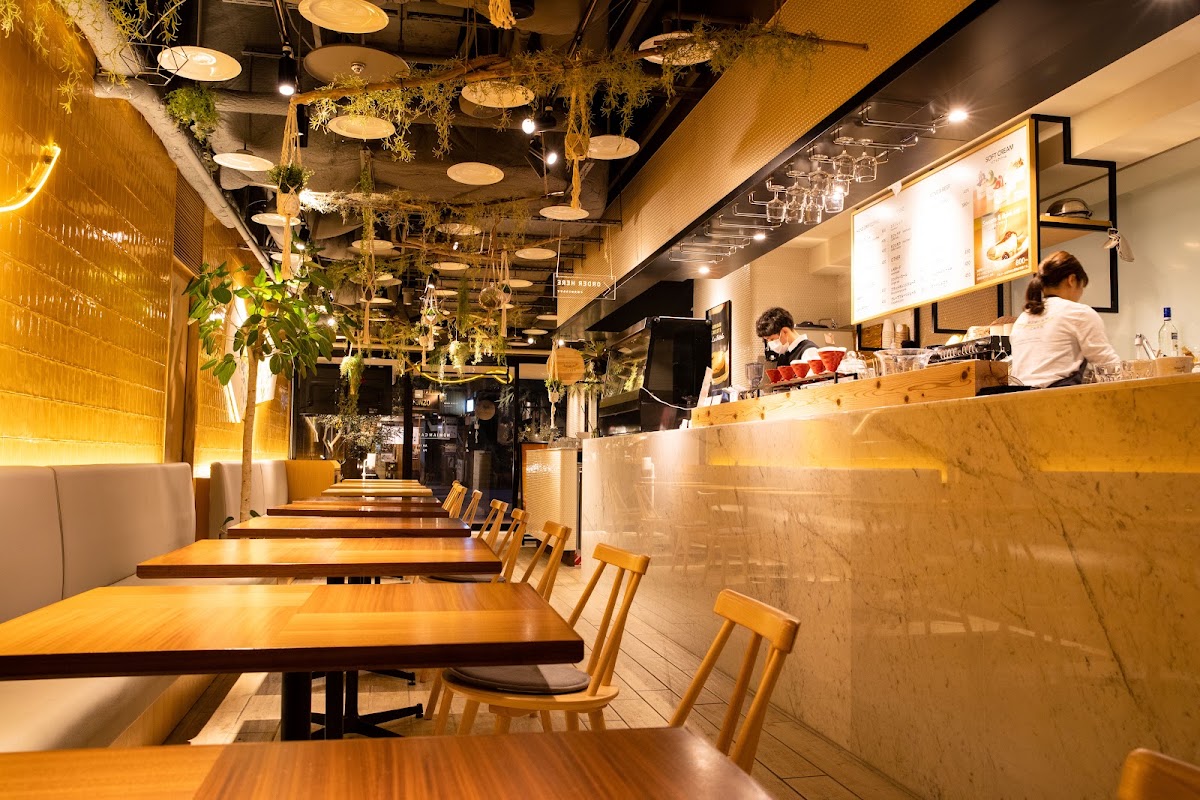 NOMIAM CAFE