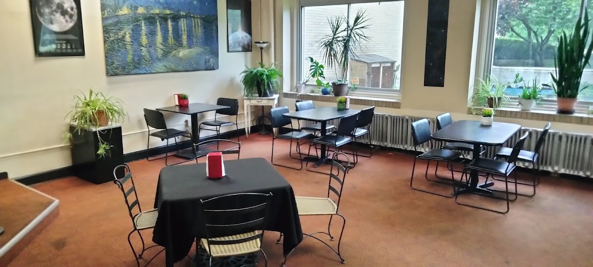 Starry Night Café