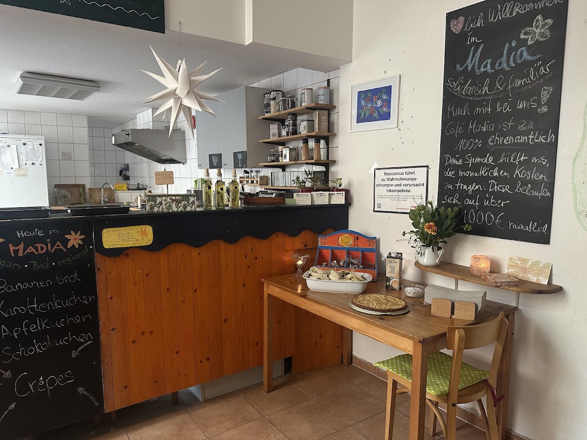 Cafe Madia