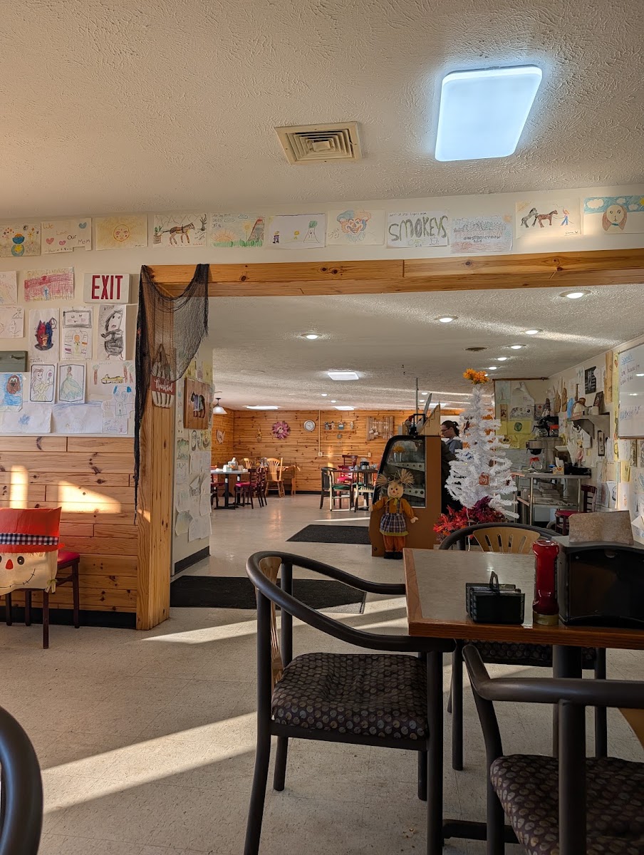 Smokey's Cafe