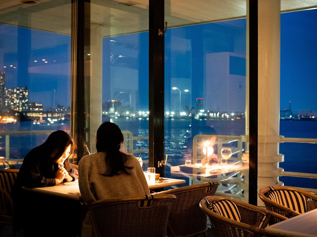 PIER21 MUSIC CAFE & BAR （ピア21 ミュージックカフェ アンド バー）