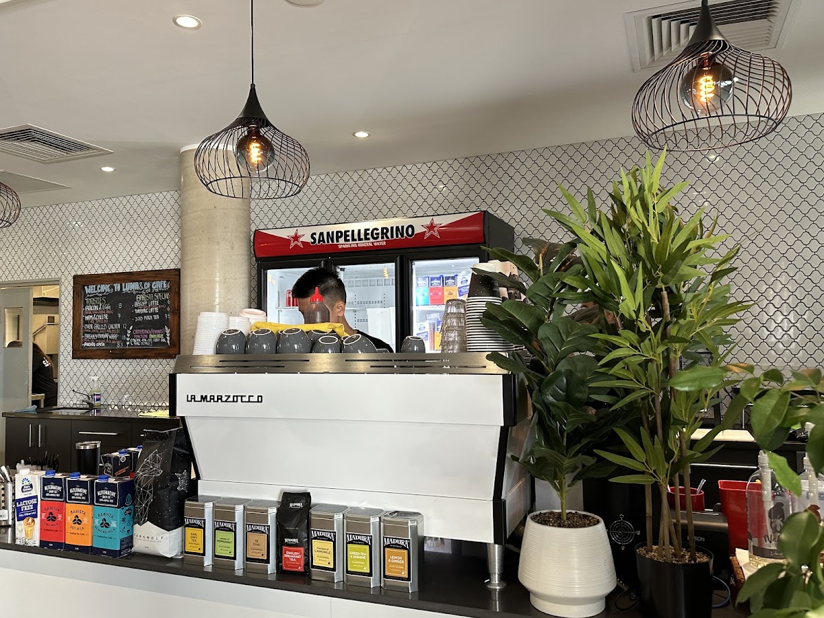 Luna & Co Cafe