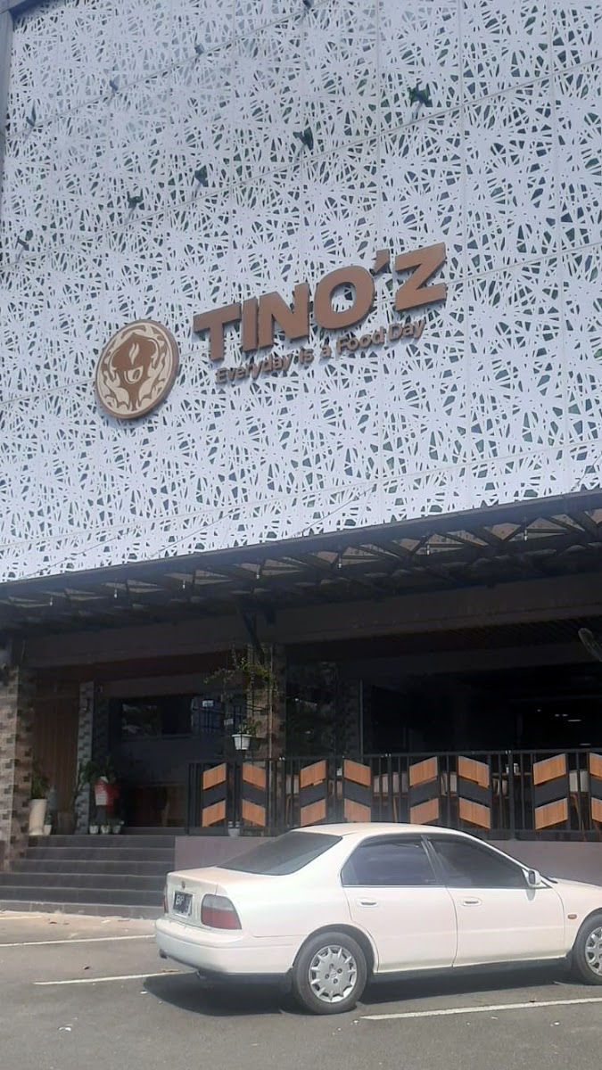 Tino'z Cafe