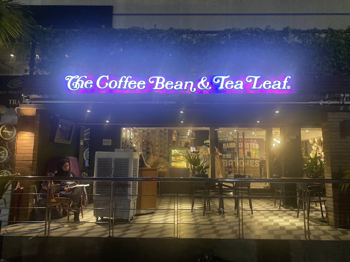The Coffee Bean and Tea Leaf - Centrepoint Hotel