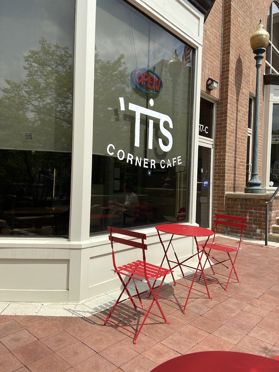 'Tis Corner Cafe
