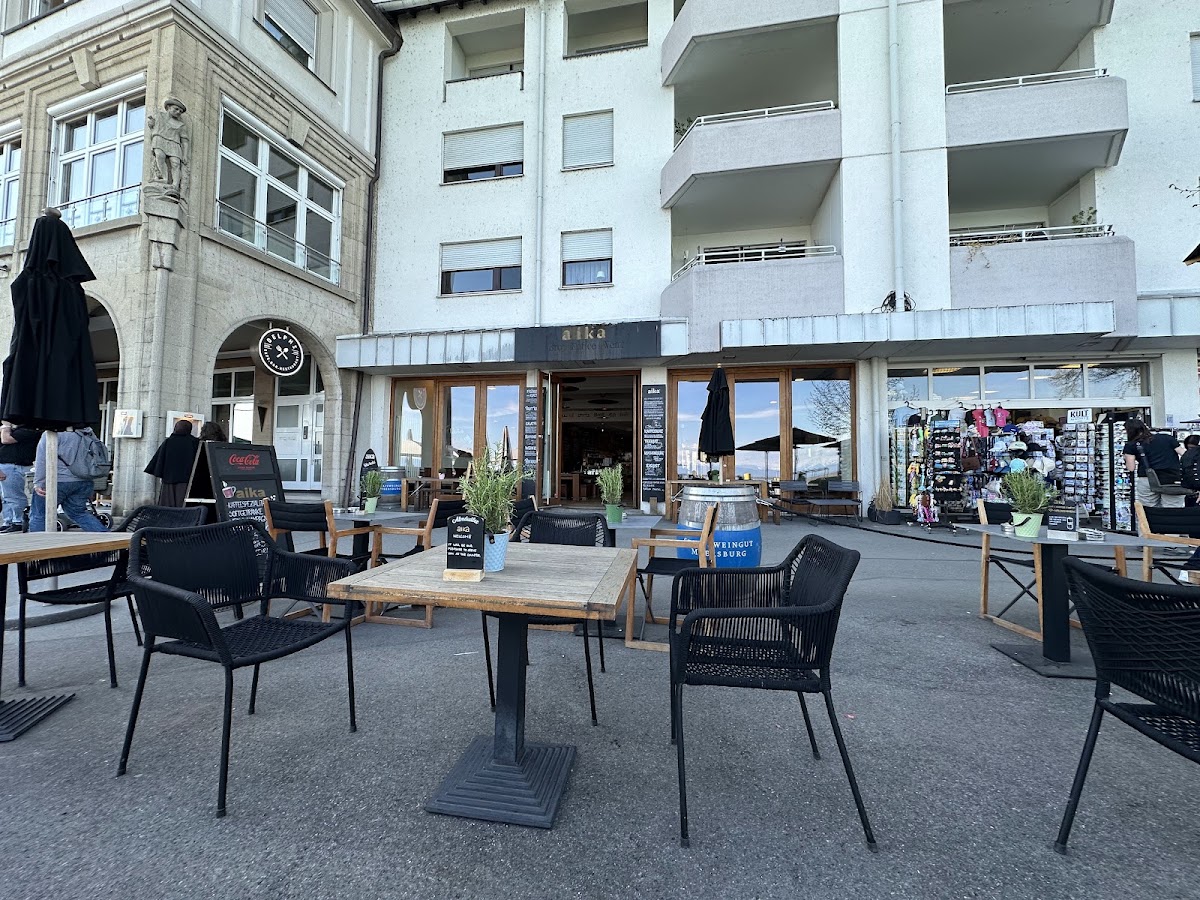Aika - Brot, Kaffee, Wein und Wärme Friedrichshafen