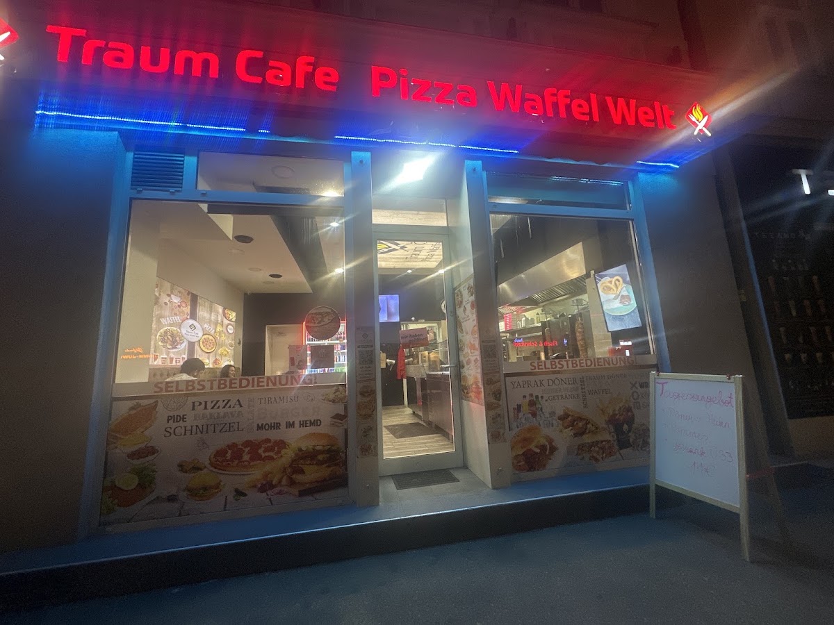 Traum Cafe