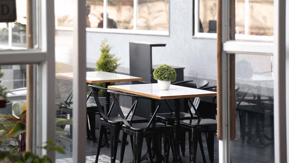 The Meridian Cafe