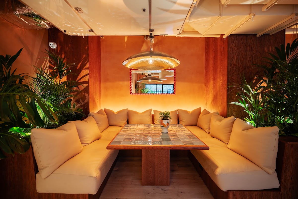 Winnie's Café and Bar at room2 Chiswick
