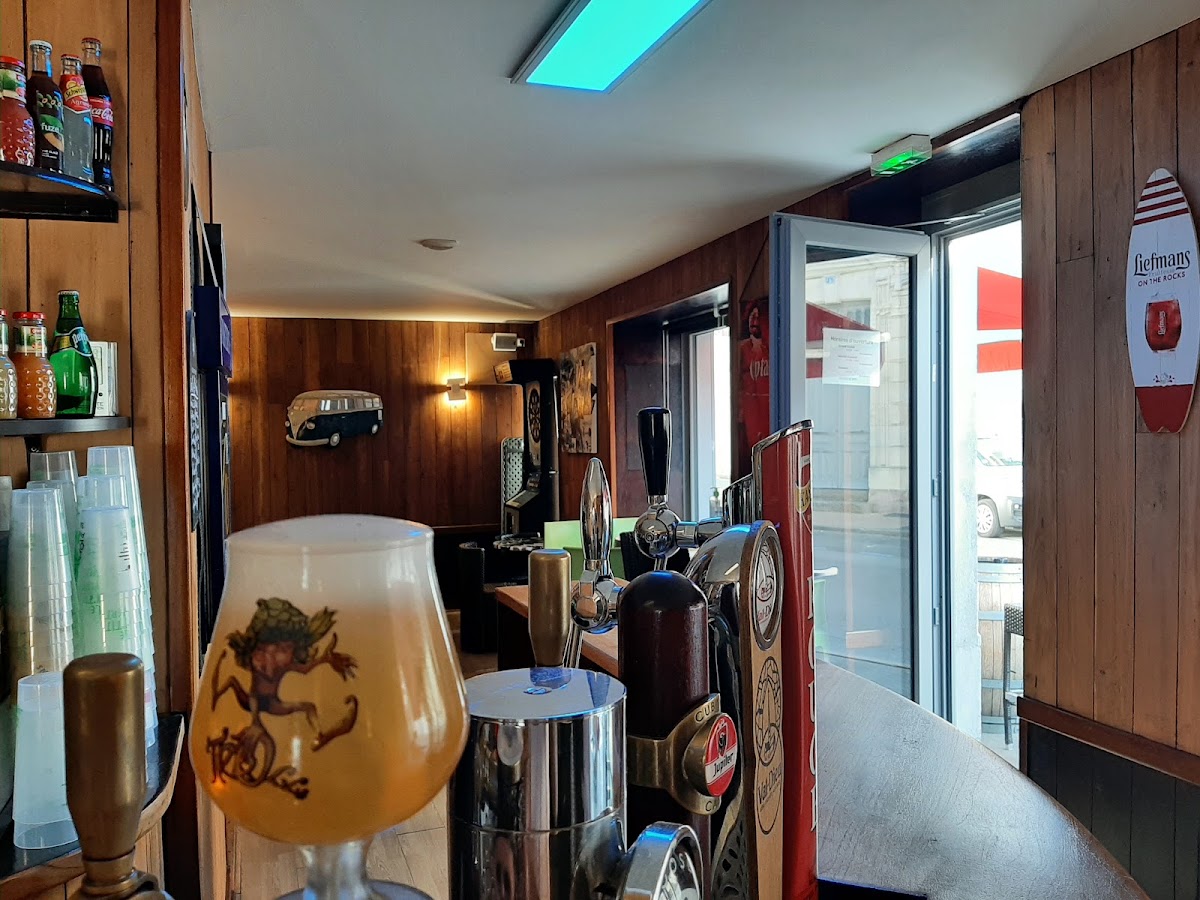 Le Café Dauphin