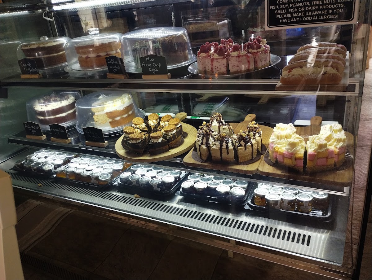 LOTTY'S