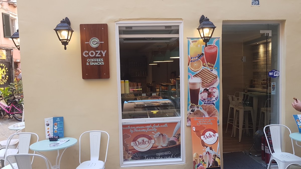 COZY Coffees&Snacks