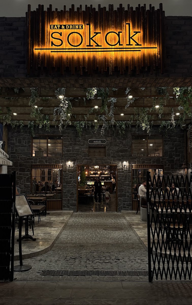 Sokak Eat & Drink (KAŞÜSTÜ)