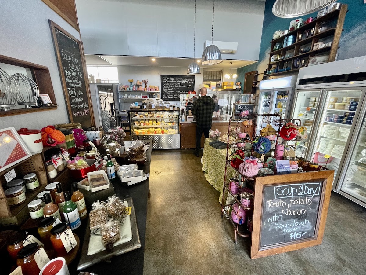 Arthur’s Food Store