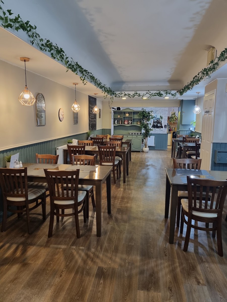 Elsies Cafe & Bistro