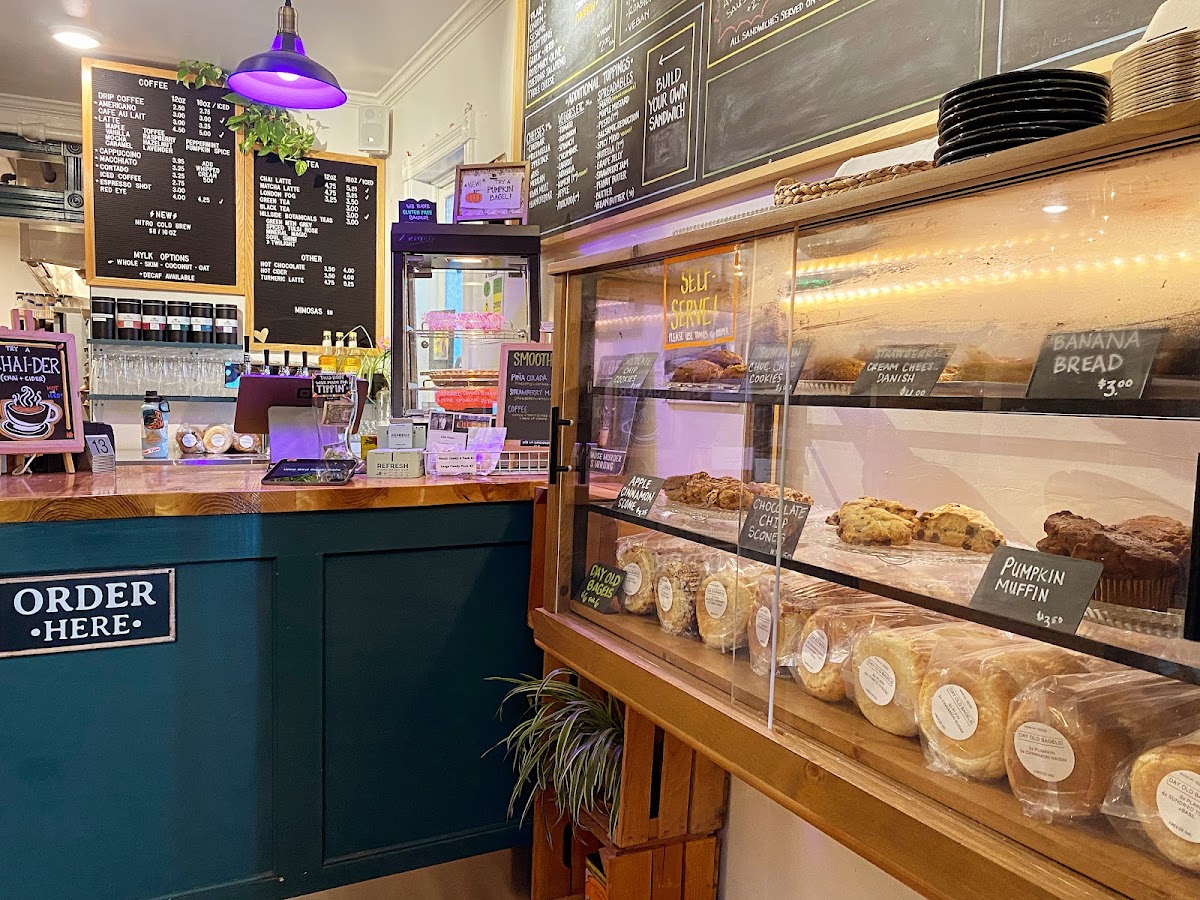 Wee Bird Bagel Cafe