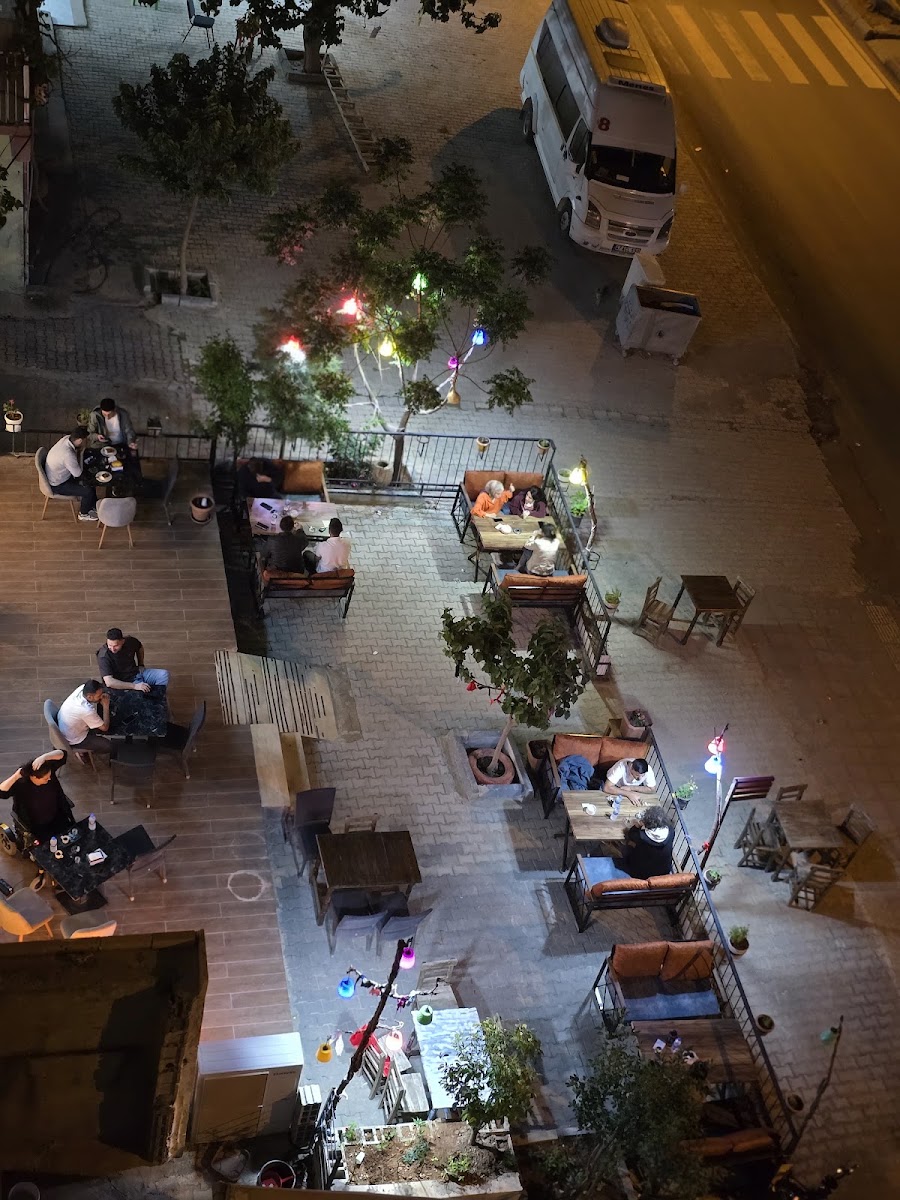 ZeZe Cafe