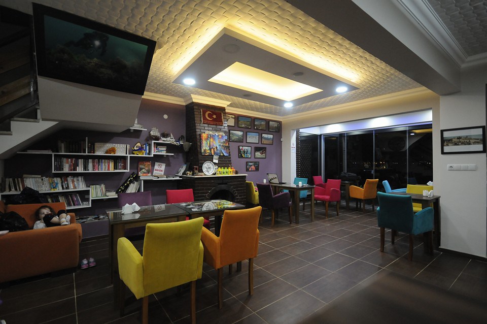 Breathable Outdoor Sports Breath Cafe