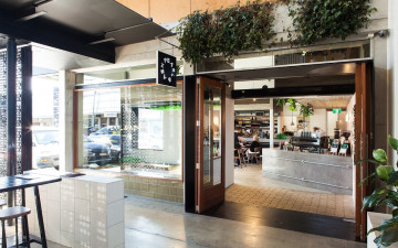 Pearl & Ash Cafe