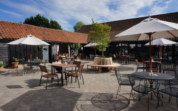 Courtyard Cafe - Alder Carr Farm