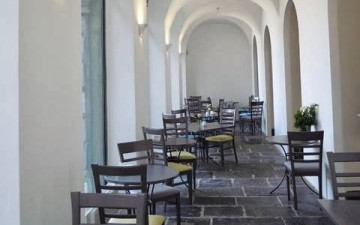 The Hunt Café