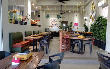 Husky Garden Cafe Bintulu