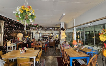The Drop In Cafe