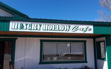 Hungry Hollow Cafe