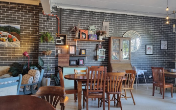 The Parking Lot Cafe
