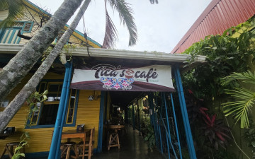 Tica's Café