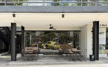 Common Folk Coffee Bar