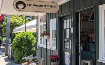 Fru Jensens Fristelser (Lady Jensen's Temptations)