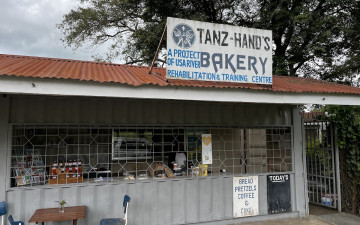 Tanz-Hand's Bakery