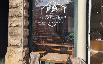 Auzzy the Bear Cafe, Boba Milk Tea, Frozen Yogurt & Smoothie Bar