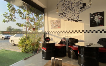 Racing Of Taste Café