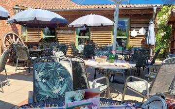 Wiesencafé - Gesine Haram