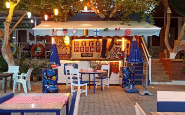 Akyarlar Harbor Village Café
