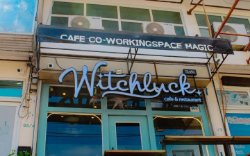 Witch Luck Cafe & Restaurant วชลคคาเฟ