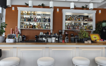Zio Cafe Bistro