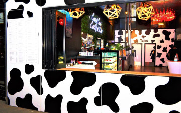 Crazy Cow Cafe & Dessert Bar