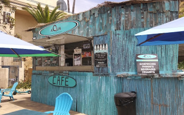 Aqua Café and Grill