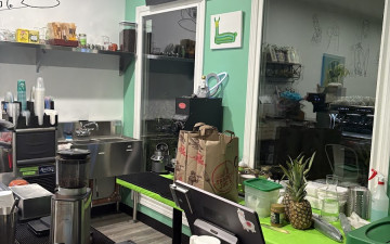 Green Llama Cafe