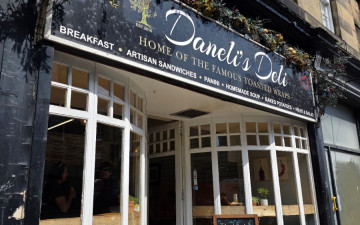 Daneli's Deli