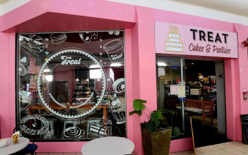 Treat Cakes and Pastries