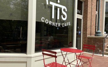 'Tis Corner Cafe