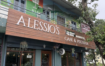 Alessio's cafe and pizzeria